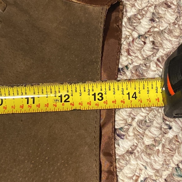 Pan-Asia Genuine Leather Vest - Picture 8 of 11